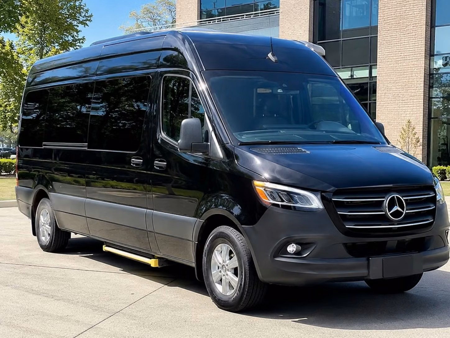 clarksville airport transportation